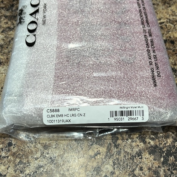 Coach Large Colorblock Embossed Horse and Carriage Corner Zip Wristlet - Picture 3 of 7